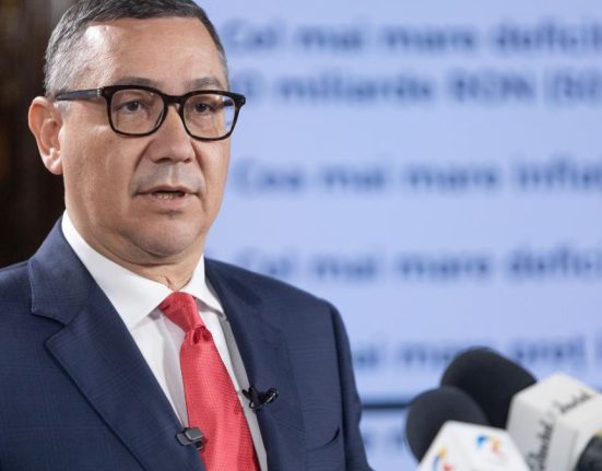 PSD il actioneaza in judecata pe Victor Ponta