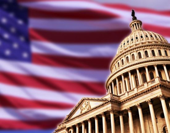 Sase senatori americani indeamna romanii la vot
