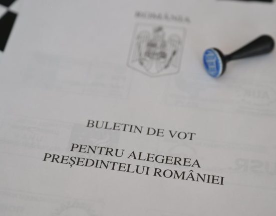 Sociolog Nicusor Dan in frunte dar Simion va castiga diaspora