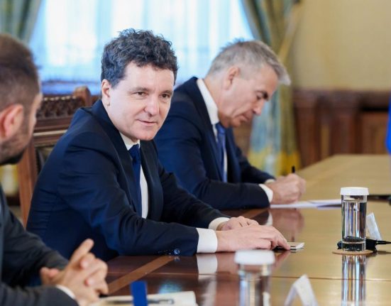Majorarea TVA Nicusor Dan si Grindeanu despre direcii