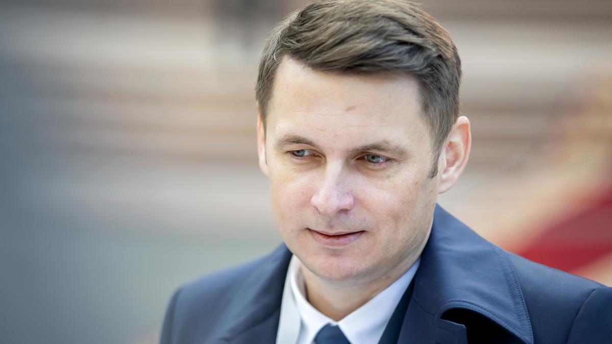 Mircea Abrudean noul presedinte al Senatului Incepem treaba azi Prioritam reformele Guvernului