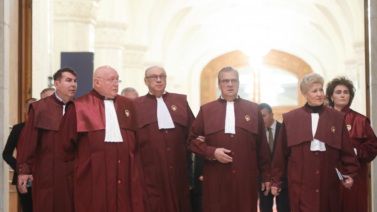 Motivarea CCR Declaratiile de avere trebuie pastrate secrete
