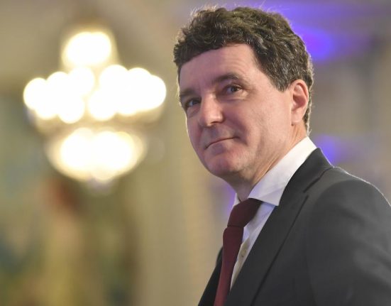 Nicusalor Dan O sa reflectez despre postul de la Institutul de Matematica