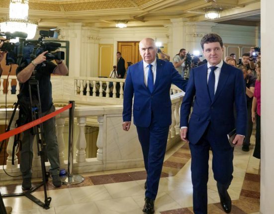 Nicusan Dan l a propus pe Ilie Bolojan premier