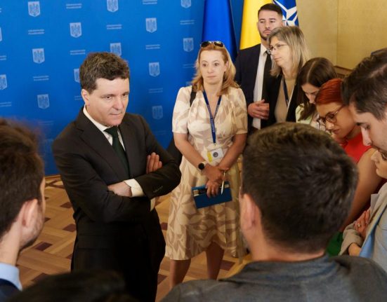 Nicussor Dan confirma guvernul PSD PNL USR UDMR Ce spune despre premier