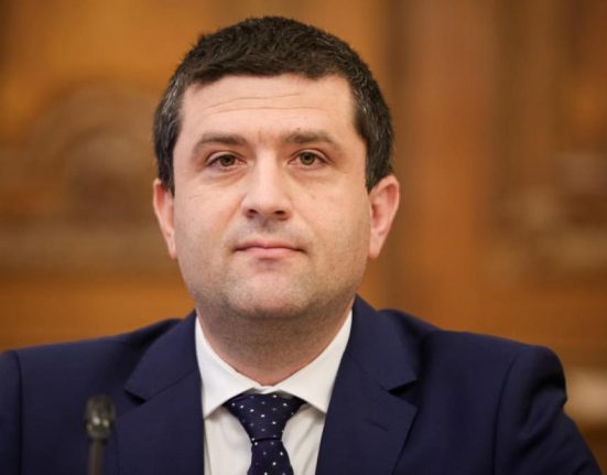 Radu Miruta noul ministru al Economiei Factura in aceeasi zi