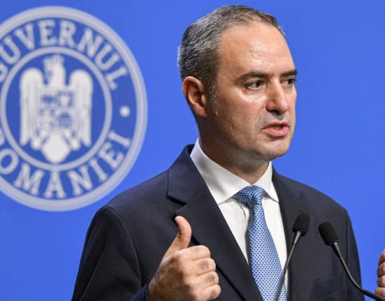 A scpat Romnia de Junk Ministrul Finanelor Pericolul persist