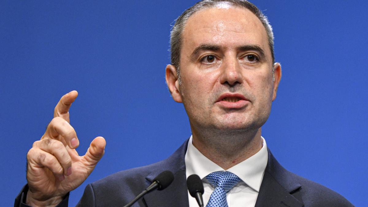 Alexandru Nazare Datoria publica va ajunge la 60 din PIB