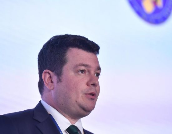 Directorul Nuclearelectrica Cosmin Ghita renunta la salariu