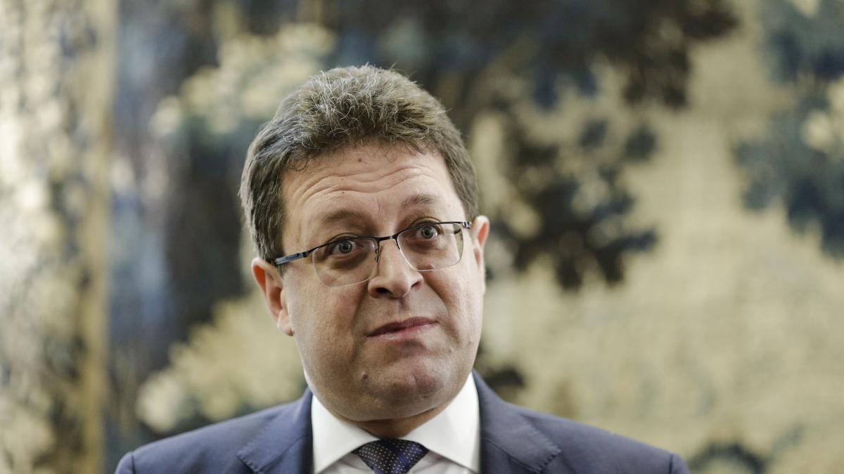 Directorul RA APPS salariu si beneficii de aproape 1 milion euro anual