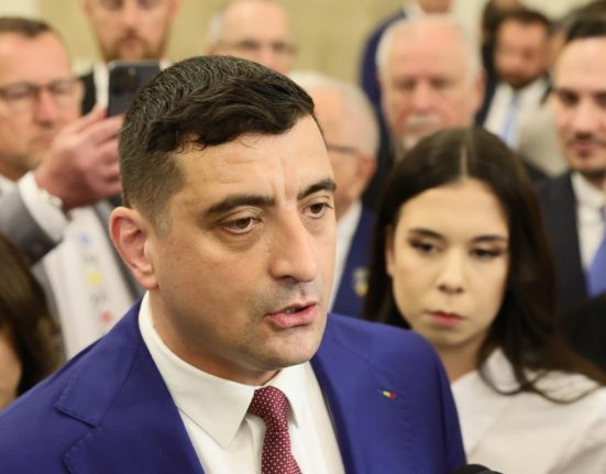George Simion anunta depunerea unei motuni de cenzura