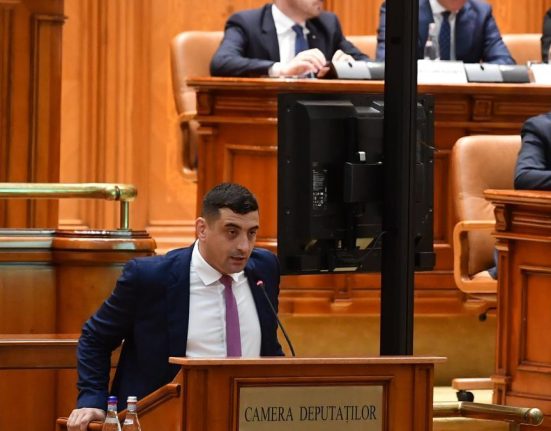Legea austeritatii incepe de la 1 august CCR a respins sesizarea AUR