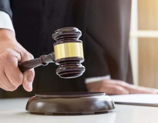 Magistratii de la ICCJ ignora taierele si isi cresc sporurile