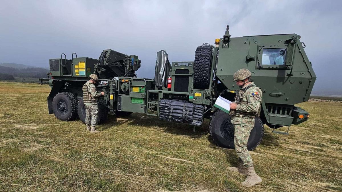 Ministrul Apararii Armata trebuie sa atrasca tinerii