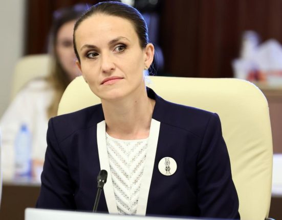 Ministrul de Externe anunta relocari si decizii pentru ambasadori