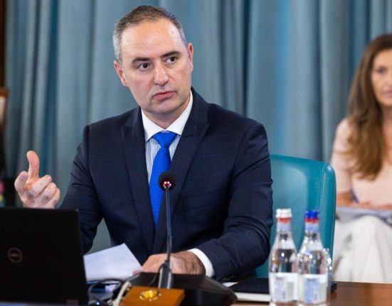 Nazare apel catre romani Fara pachetul fiscal pierdem tot