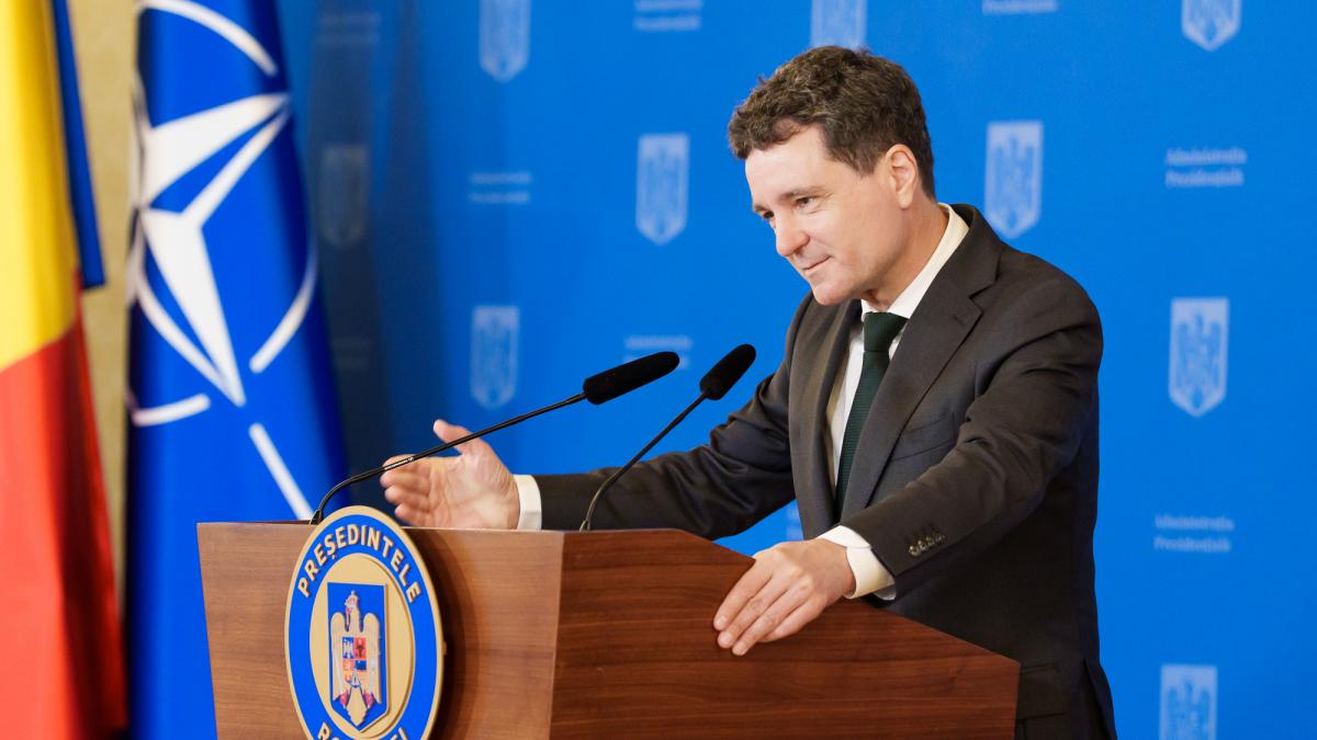 Nicusor Dan l a numit pe Dacian Dragos judecator la CCR