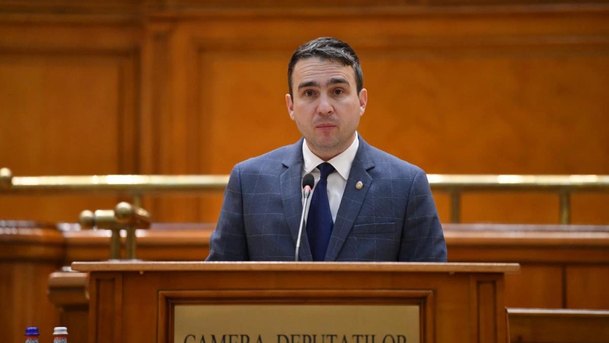 PSD ia in calcul abtinerea la votul motiunii AUR