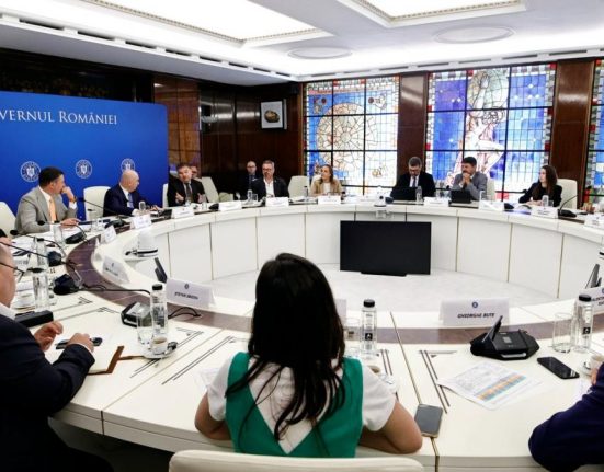 Primarii cer explicatii Guvernului despre masurile premierului