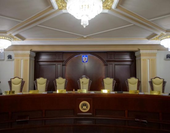 Schimbare de garda la CCR noii judecatori depun juramantu