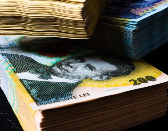 Super smecherii de la AMEPIP Salarii urias e pentru evaluatori
