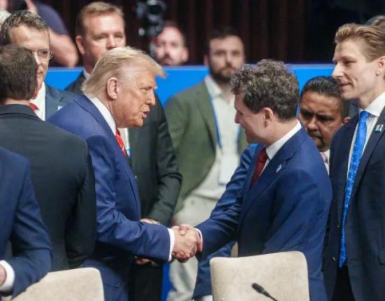 Trump l a invitat pe Nicusor Dan la Casa Alba
