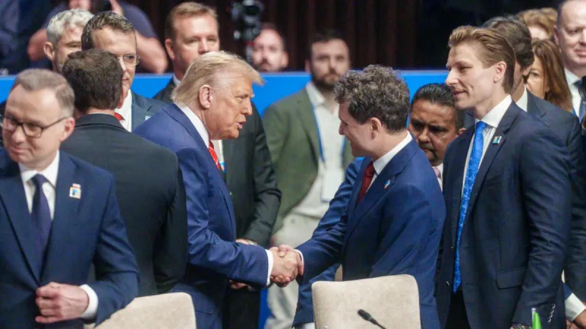 Trump l a invitat pe Nicusor Dan la Casa Alba