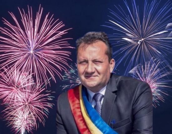 Zeci de mii de euro cheltuiti pentru spectacole si artificii
