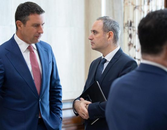dezastru bugetar deficit major fata de anul trecut
