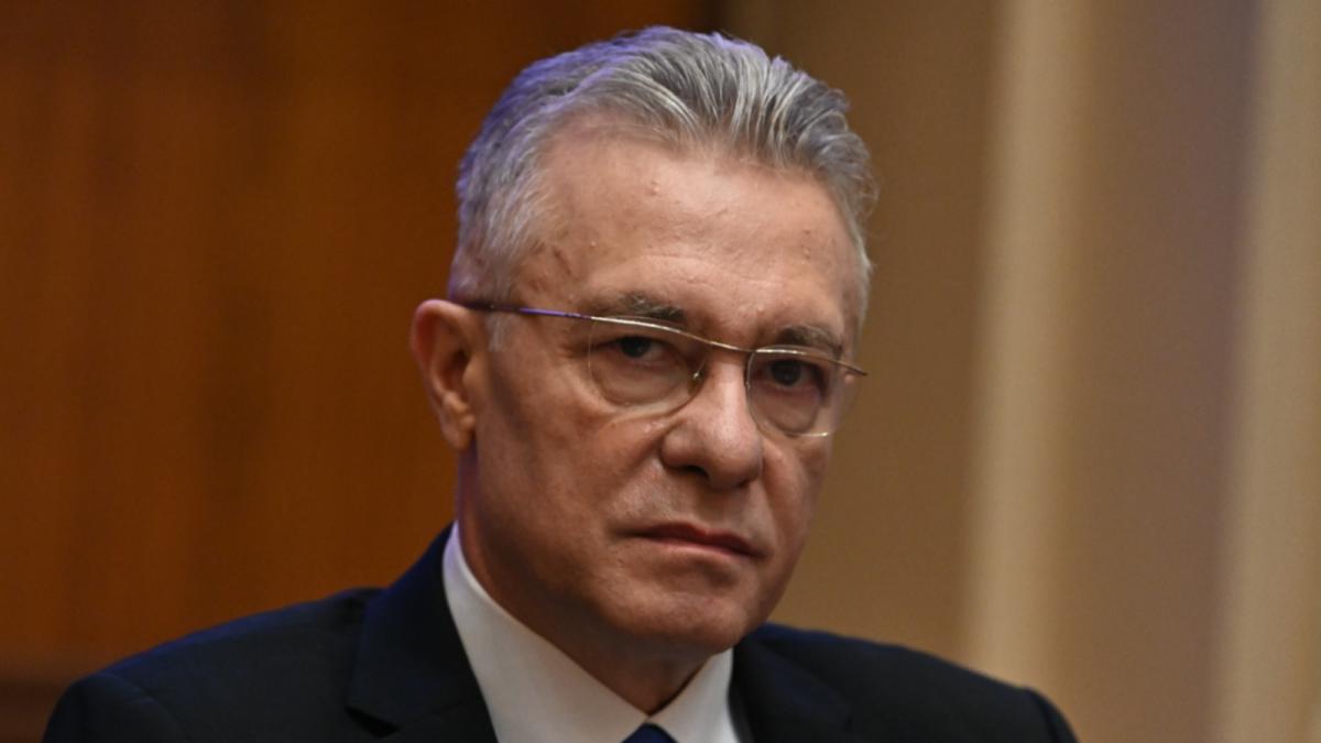 Cristian Diaconescu Putin vrea timp pentru redresare militara