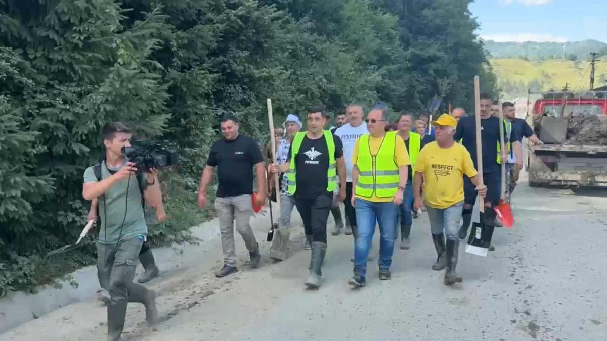George Simion s a intoars in Broshteni dupa plecarea lui Calin Georgescu
