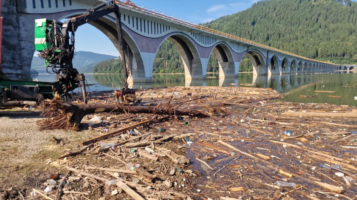 Guvernul pregateste un nou pachet de sprijin pentru victimele inundatiilor