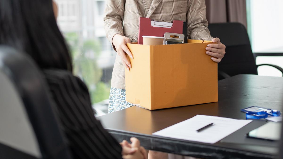 concedieri masive in administratia locala cseke attila anunta 40000 de posturi desfiintate