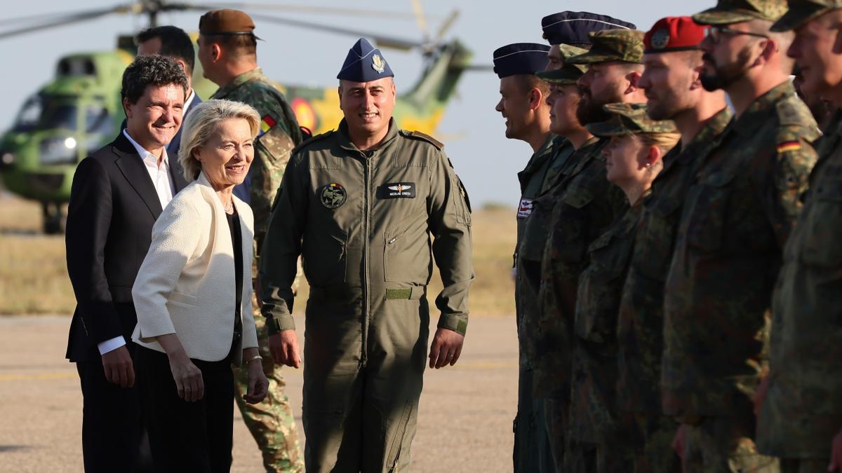 Ursula von der Leyen elogiaza masurile de reducere a deficitului