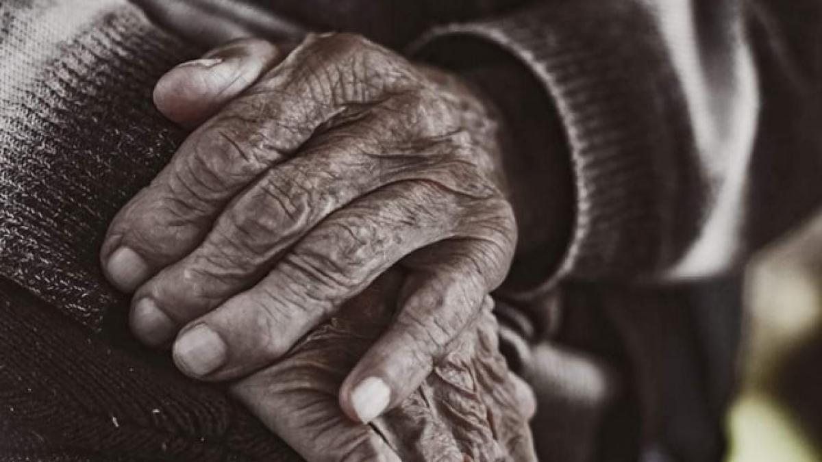 Veteranii si fostii detinuti politici vor plati CASS
